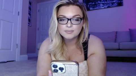 kellynicolexoxo  05-09-2022